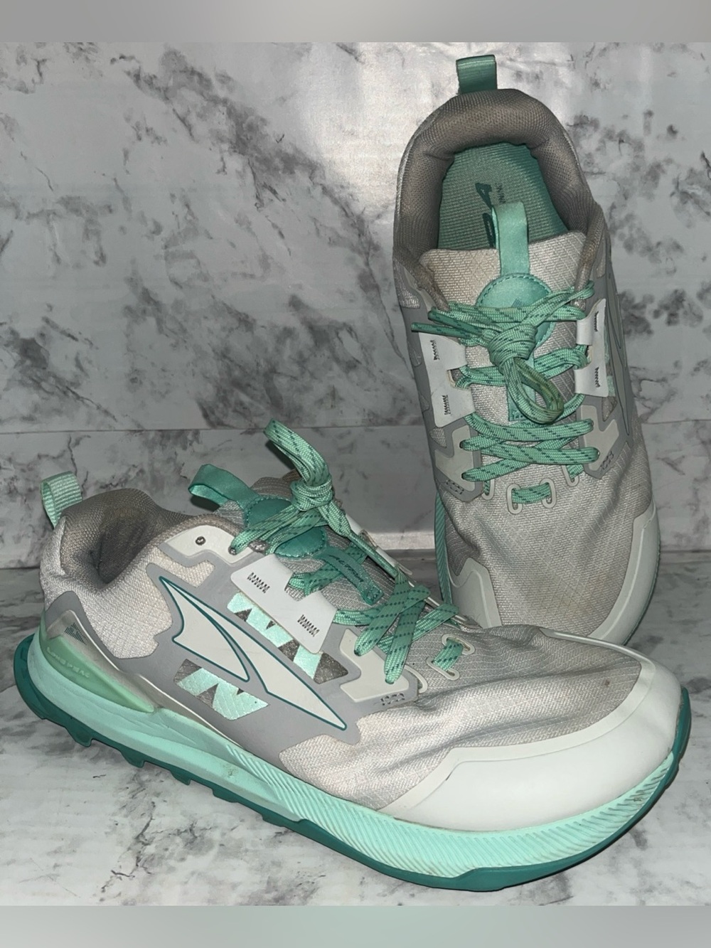 Altra Lone Peak 7 Trail Running Shoes Gray Green Sneakers Hiking Womens 8.5 wide